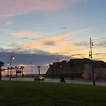 Panoramic Sea View In Downtown