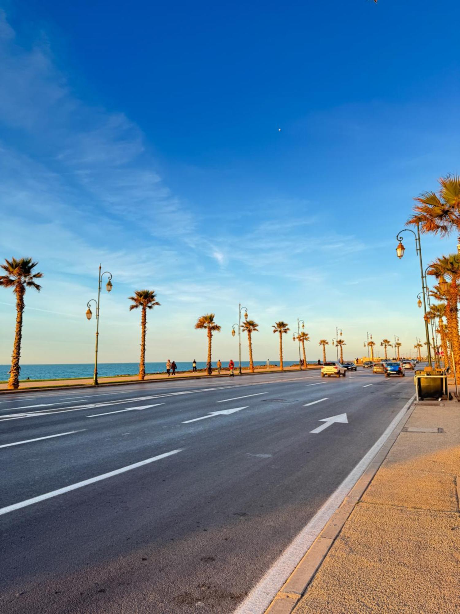 Panoramic Sea View In Downtown